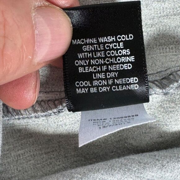 Torrid Studio Luxe Ponte Grey Plaid Lace Trim Pencil Skirt Sz 1/iX - Picture 7 of 8